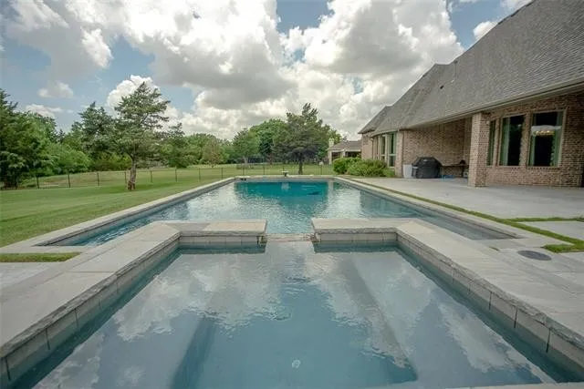 Modern geometric pool in Allen