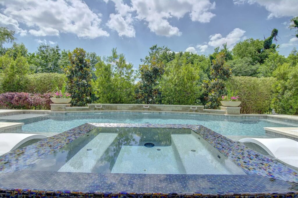 Custom pools Frisco