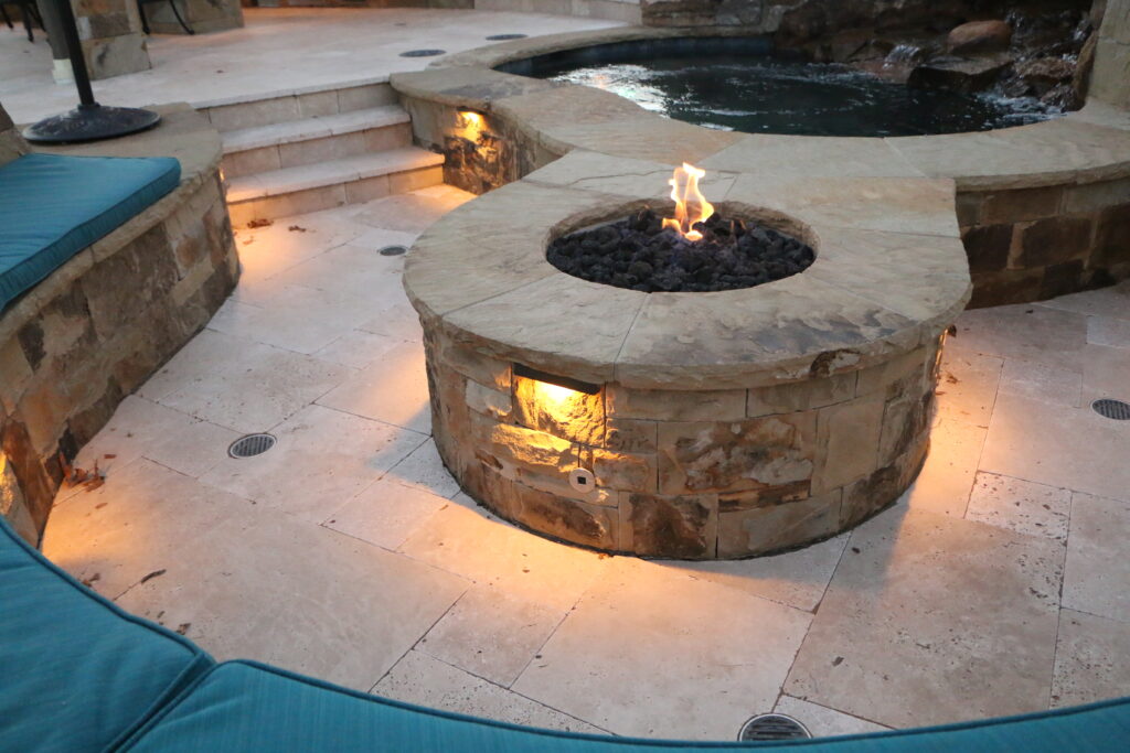 Outdoor firepit